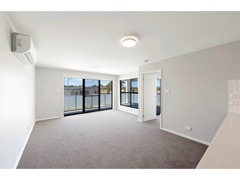 218/12 Limburg Way, Greenway ACT 2900