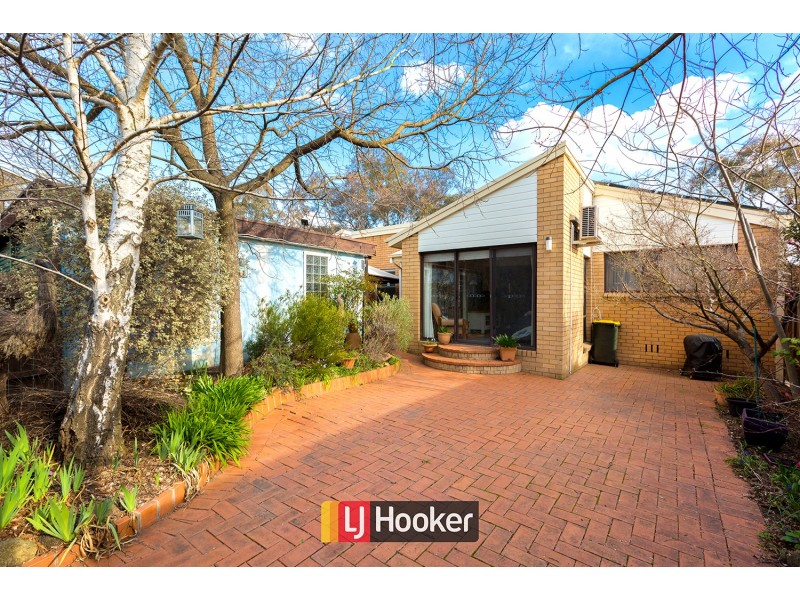 10 Rumker Place, Charnwood ACT 2615
