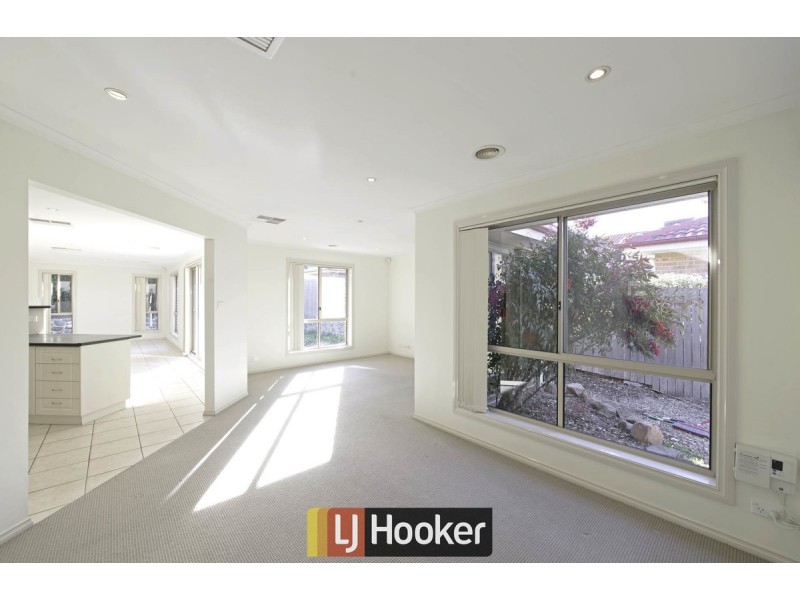 4 Elm Grove, Gungahlin ACT 2912