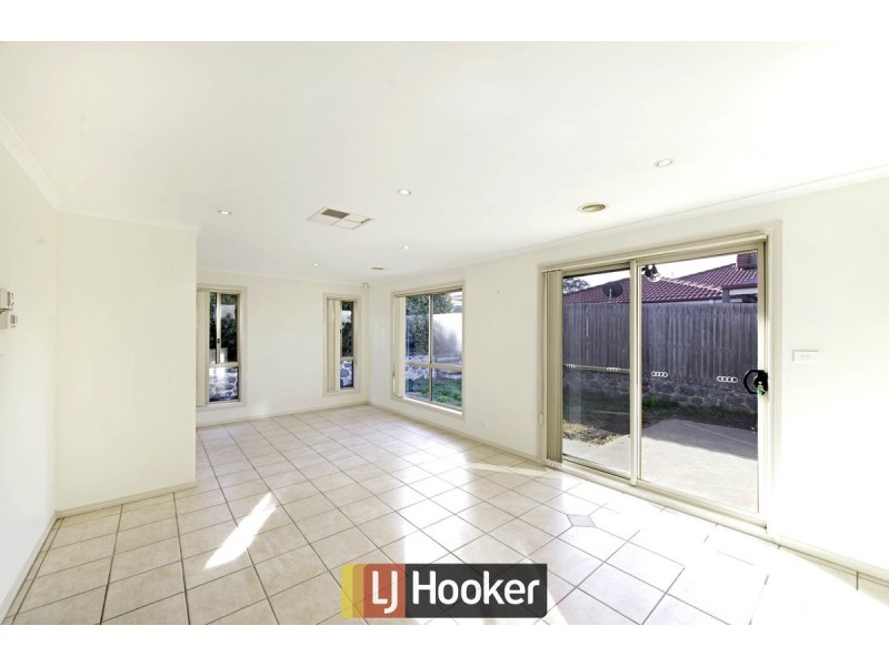 4 Elm Grove, Gungahlin ACT 2912