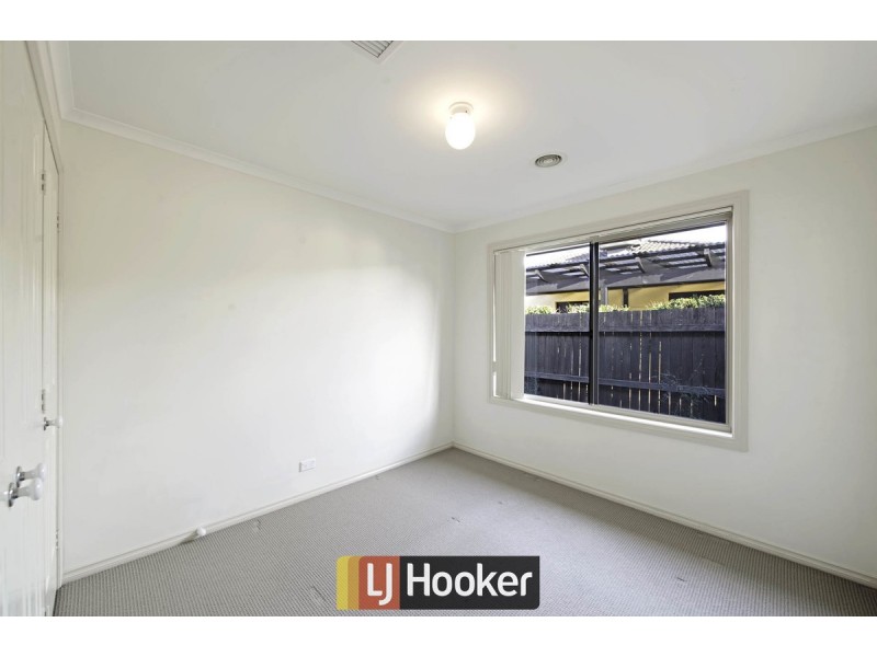 4 Elm Grove, Gungahlin ACT 2912