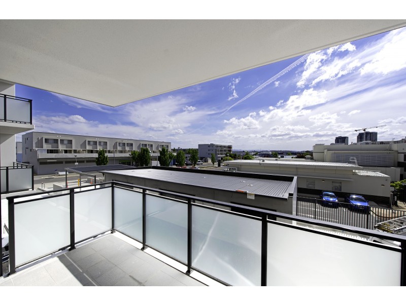 18/2 Hinder Street, Gungahlin ACT 2912