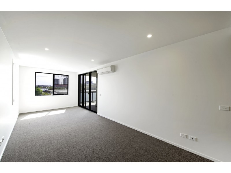 16/2 Hinder Street, Gungahlin ACT 2912