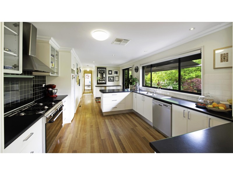 1 Castlereagh Crescent, Macquarie ACT 2614