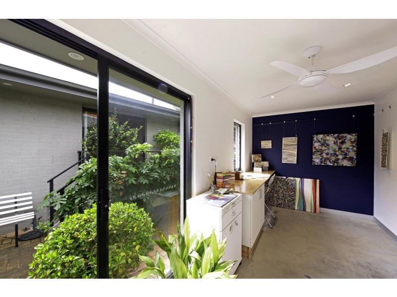 1 Castlereagh Crescent, Macquarie ACT 2614