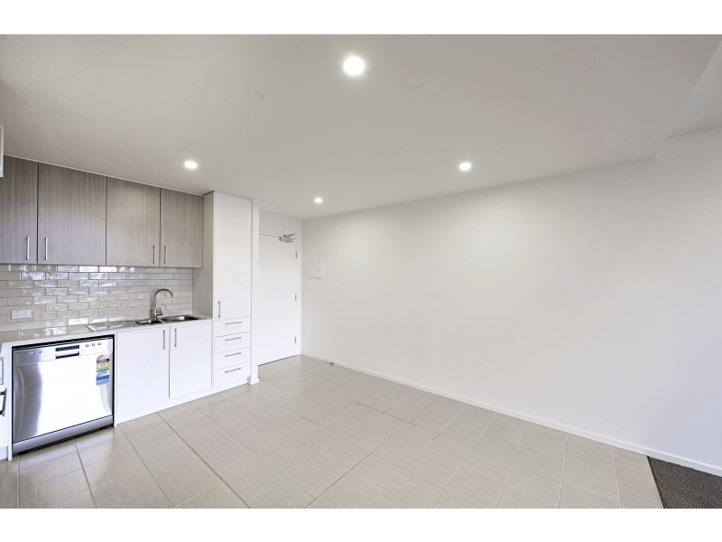9/2 Hinder Street, Gungahlin ACT 2912