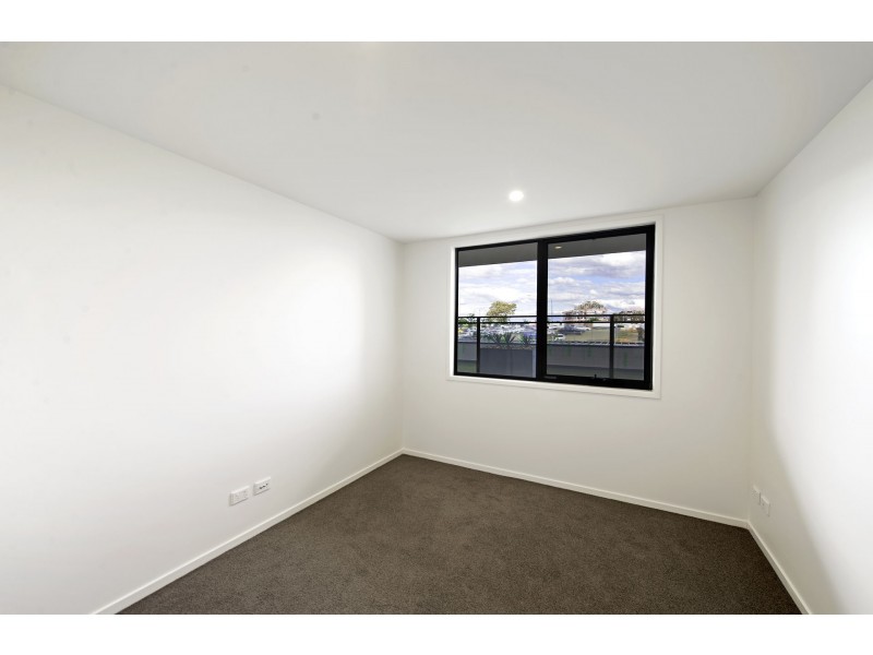 9/2 Hinder Street, Gungahlin ACT 2912