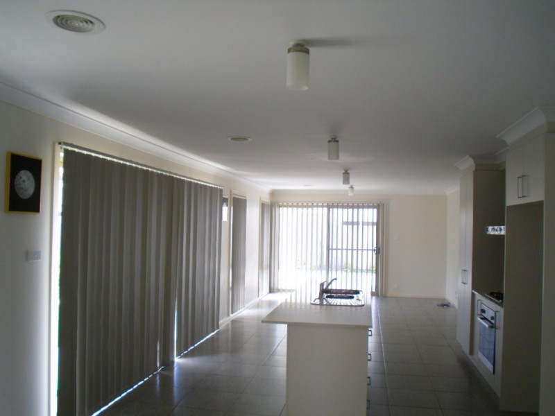 20 Ivy Kent Street, Forde ACT 2914