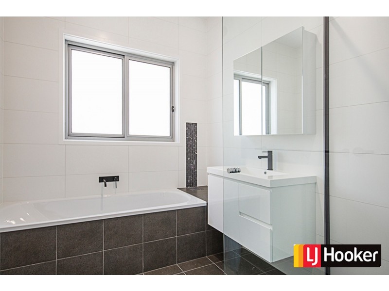 4B Rice Place, Holt ACT 2615