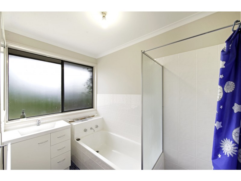 4 Beilby Place, Kambah ACT 2902