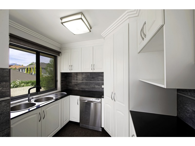 6 Wunderlich Street, Gungahlin ACT 2912