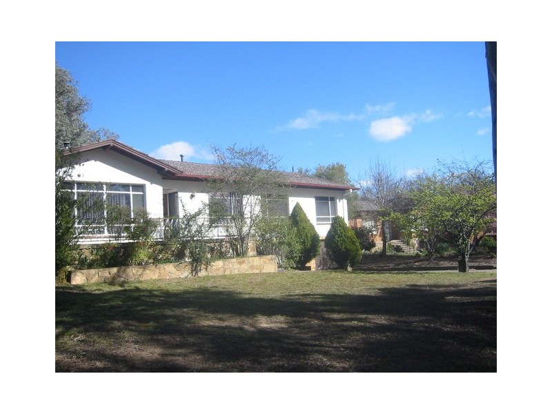 8 Arkana Street, Yarralumla ACT 2600