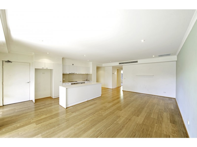 2/22 Batman Street, Braddon ACT 2612