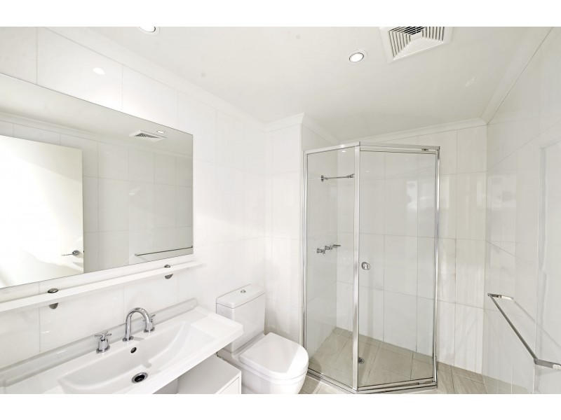 2/22 Batman Street, Braddon ACT 2612