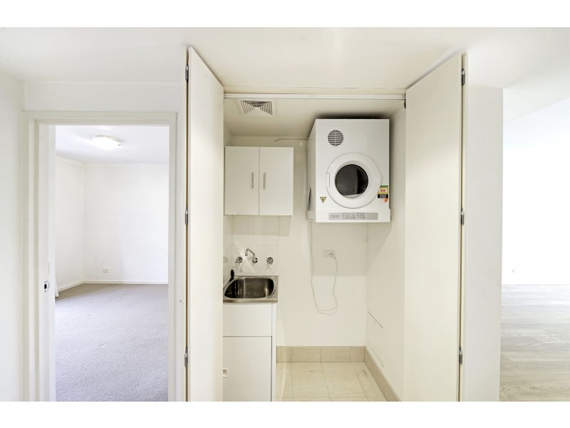 2/22 Batman Street, Braddon ACT 2612