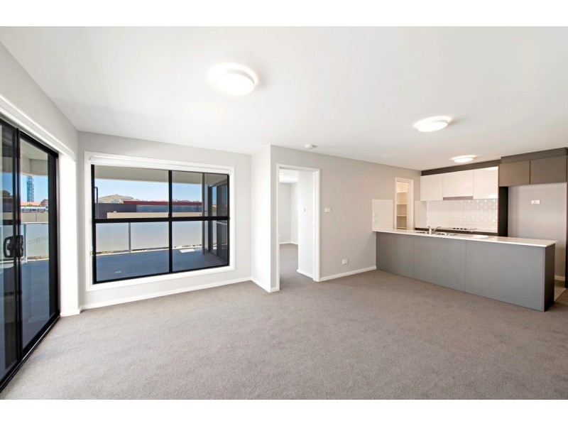 145/8 Limburg Way, Greenway ACT 2900