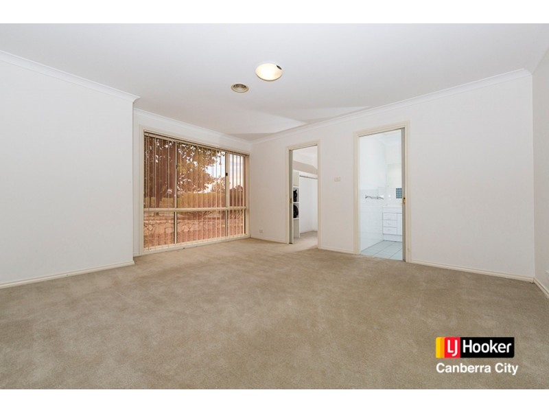 2 Heatherdale Street, Amaroo ACT 2914