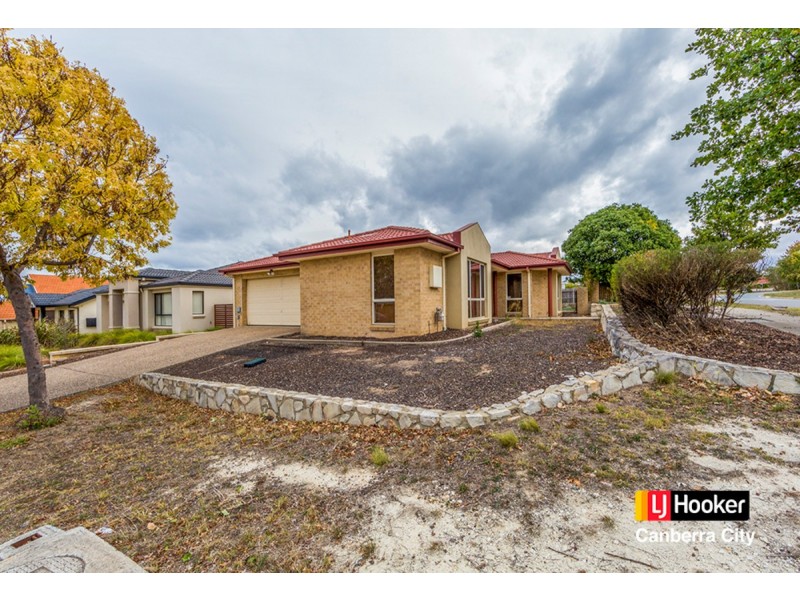 2 Heatherdale Street, Amaroo ACT 2914