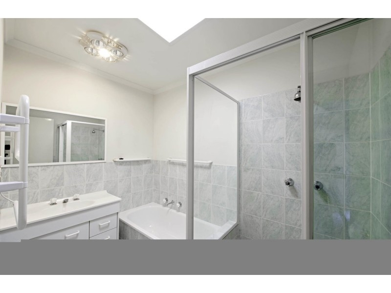 17 Bywaters Street, Amaroo ACT 2914