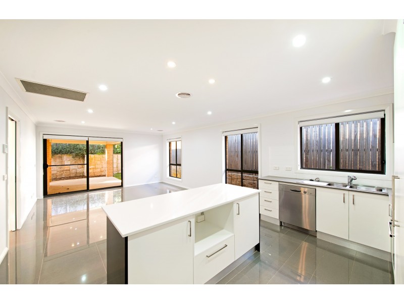 85 Ormiston Circuit, Harrison ACT 2914