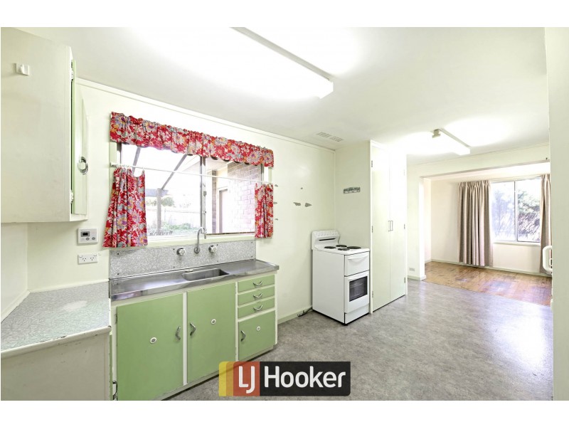 10 Bennelong Crescent, Macquarie ACT 2614