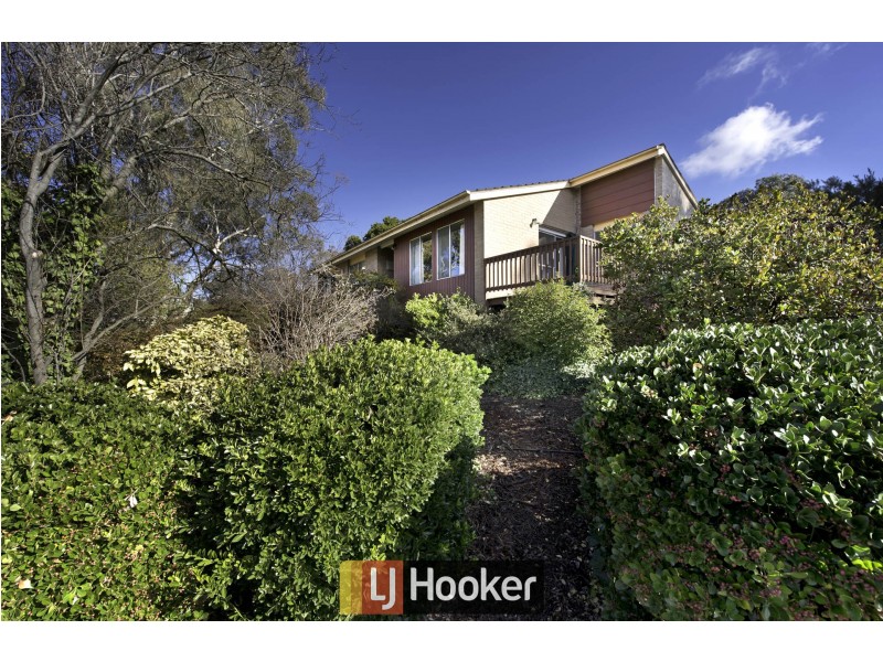 10 Bennelong Crescent, Macquarie ACT 2614