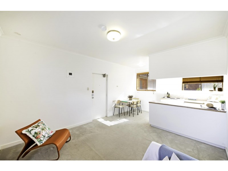 18/11-13 Tryon Street, Hackett ACT 2602