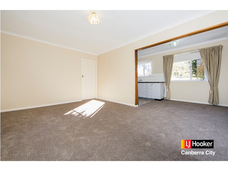 9 Maitland Street, Hackett ACT 2602