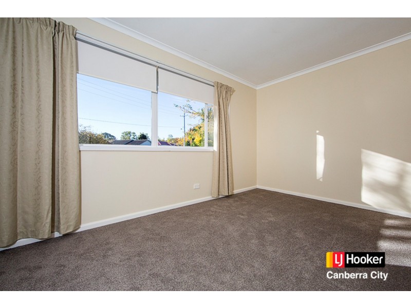 9 Maitland Street, Hackett ACT 2602