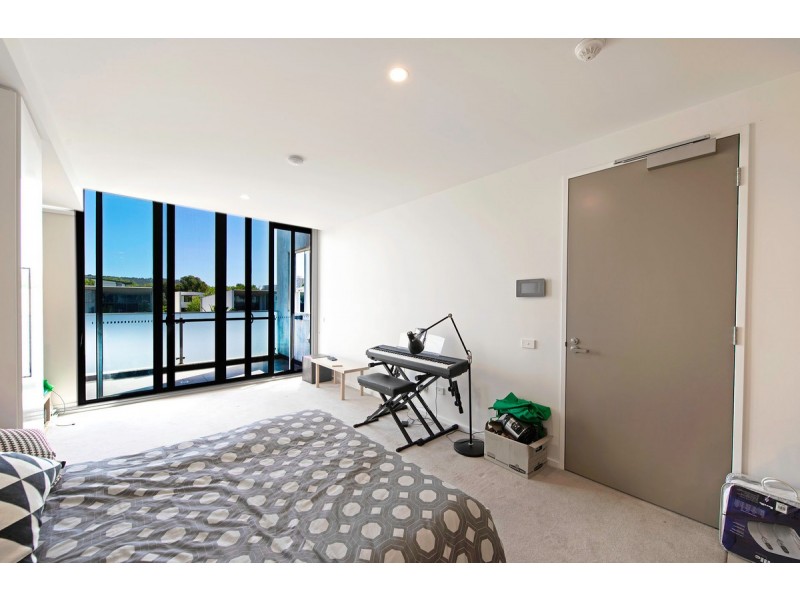 321/50 Eastlake Parade, Kingston ACT 2604