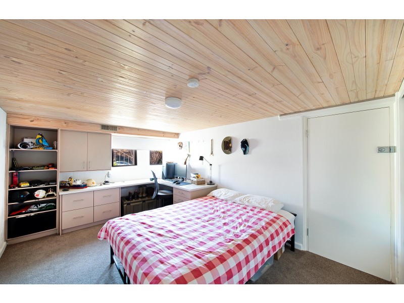 85 Jervois Street, Deakin ACT 2600