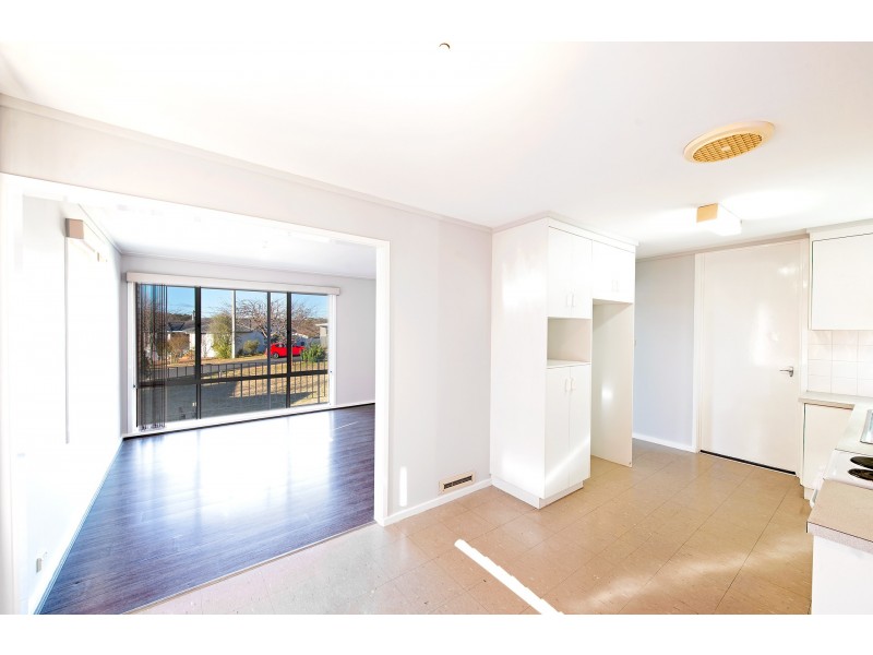 5 Waterhouse Street, Curtin ACT 2605