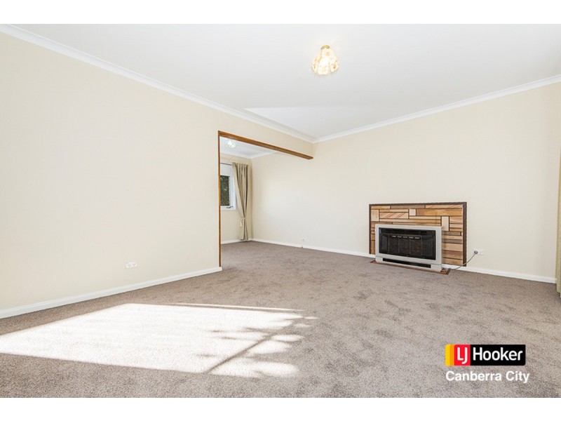 9 Maitland Street, Hackett ACT 2602