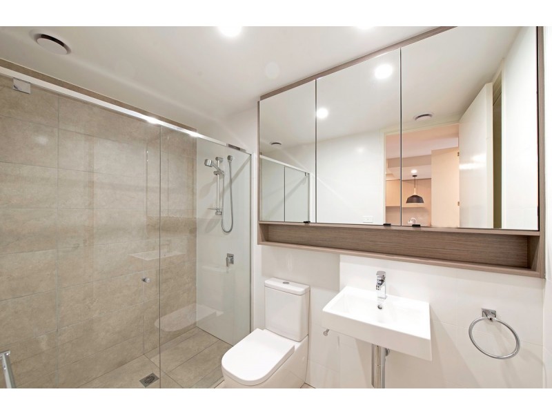 33/115 Canberra Avenue, Griffith ACT 2603