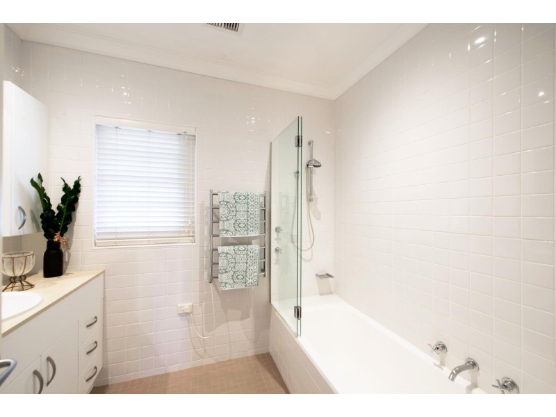 8 Landsborough Street, Griffith ACT 2603