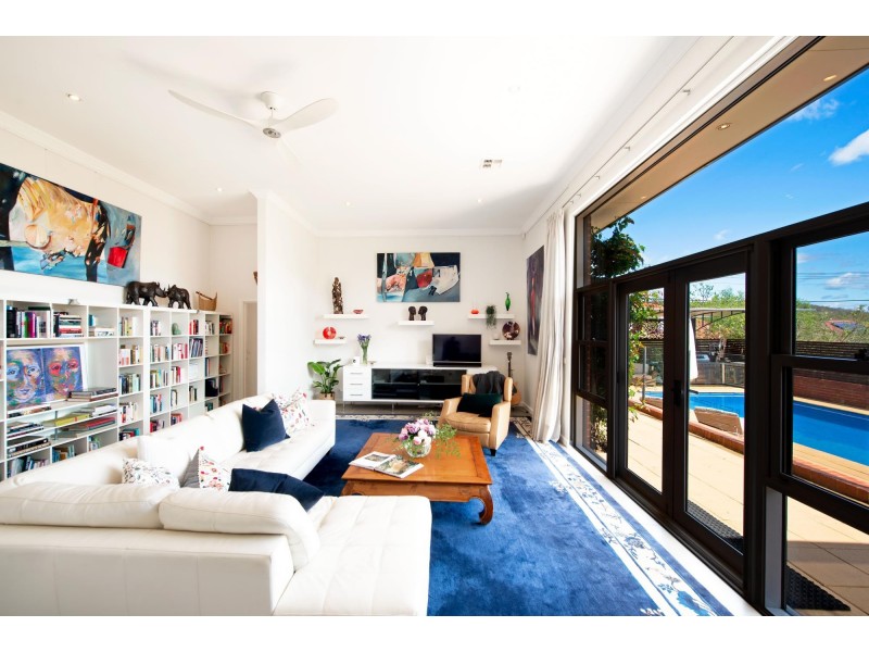 8 Landsborough Street, Griffith ACT 2603