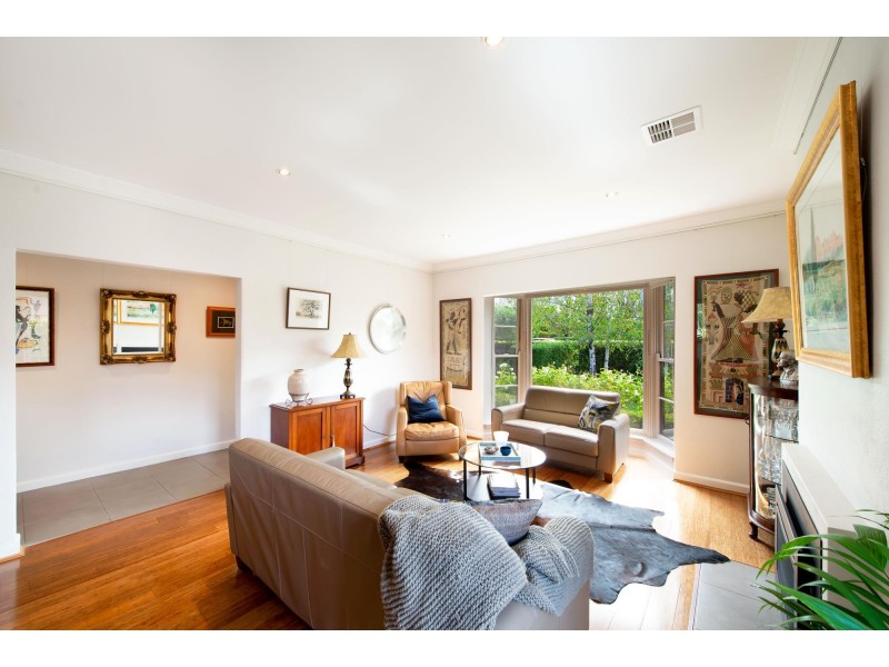 8 Landsborough Street, Griffith ACT 2603
