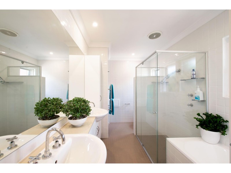8 Landsborough Street, Griffith ACT 2603