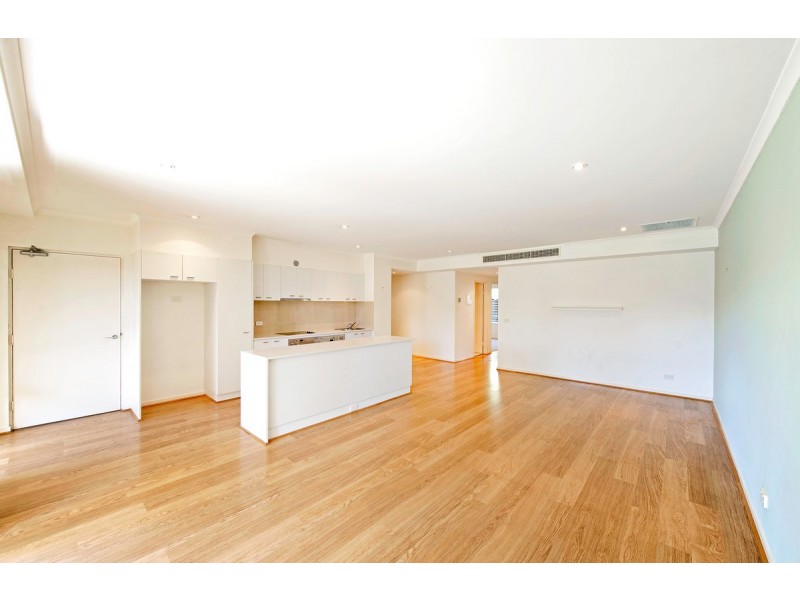 2/22 Batman Street, Braddon ACT 2612