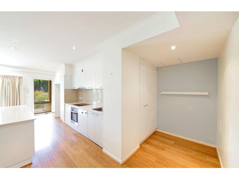 2/22 Batman Street, Braddon ACT 2612