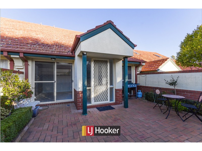 8/32 Gooreen Street, Braddon ACT 2612