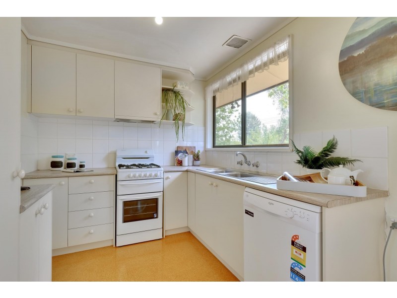 28 Gairdner Circuit, Kaleen ACT 2617