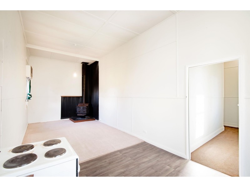 76 Avonley Road, Majura ACT 2609