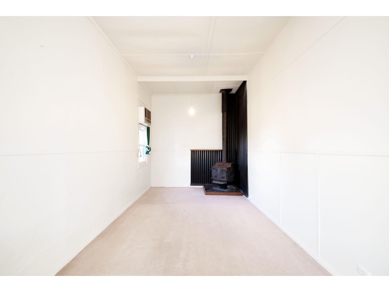 76 Avonley Road, Majura ACT 2609