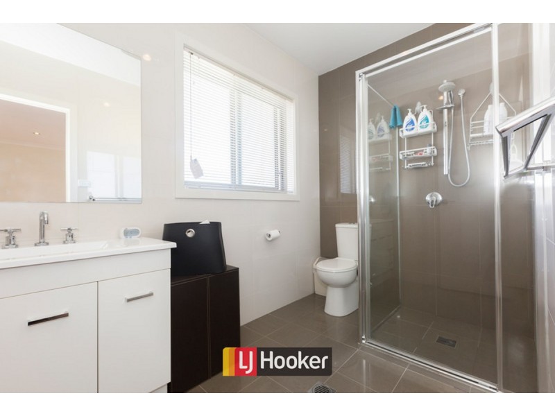 21B Manning Clark Crescent, Franklin ACT 2913