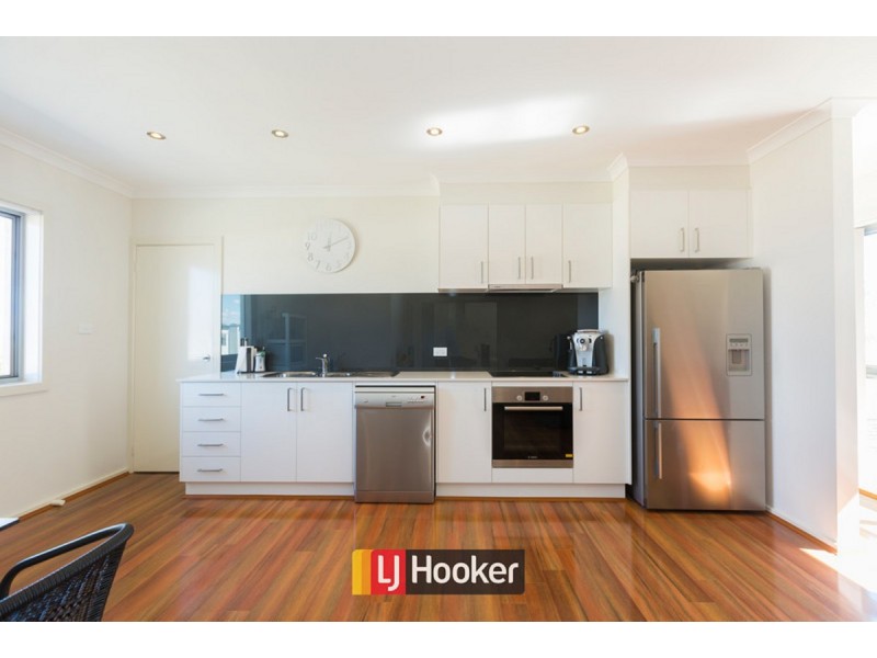 21B Manning Clark Crescent, Franklin ACT 2913