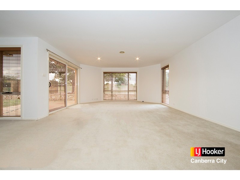 2 Heatherdale Street, Amaroo ACT 2914