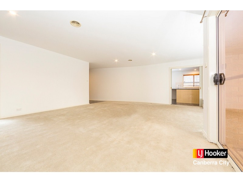 2 Heatherdale Street, Amaroo ACT 2914