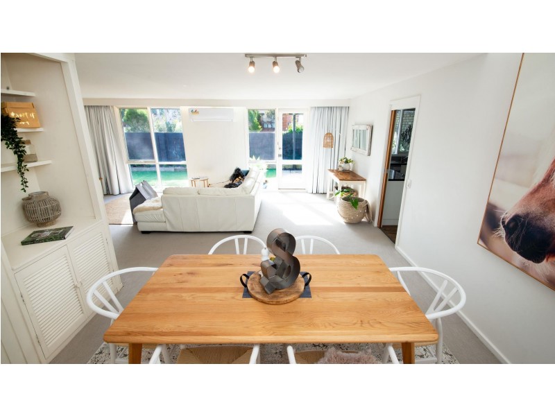 1 Bruce Place, Farrer ACT 2607