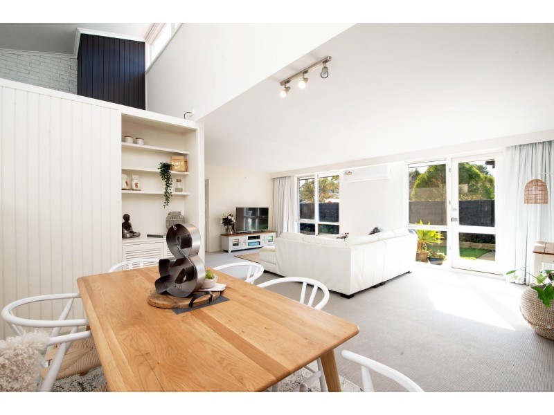 1 Bruce Place, Farrer ACT 2607